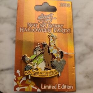 Disney | Donald Daisy Halloween Party Pin